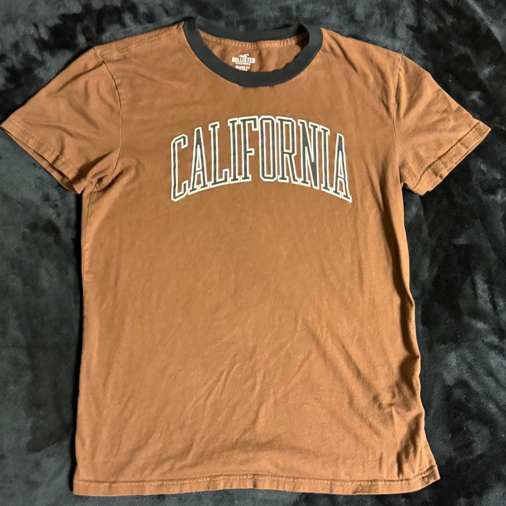 Brown California Hollister T-shirt